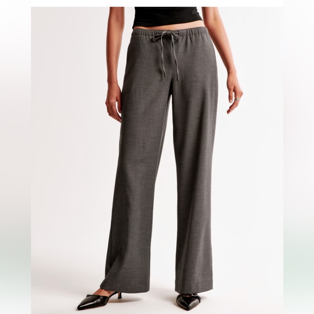 Abercrombie pull on pant - brand new with tags